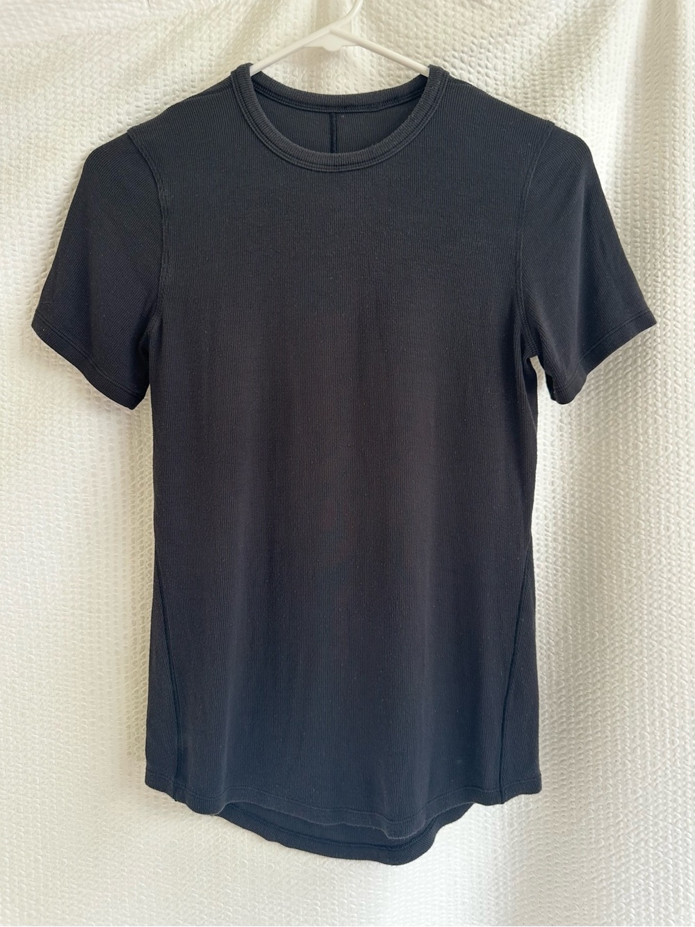 Lululemon Black Ribbed Short Sleeve Tee Fitted Crew Neck T-Shirt Womens Size 6